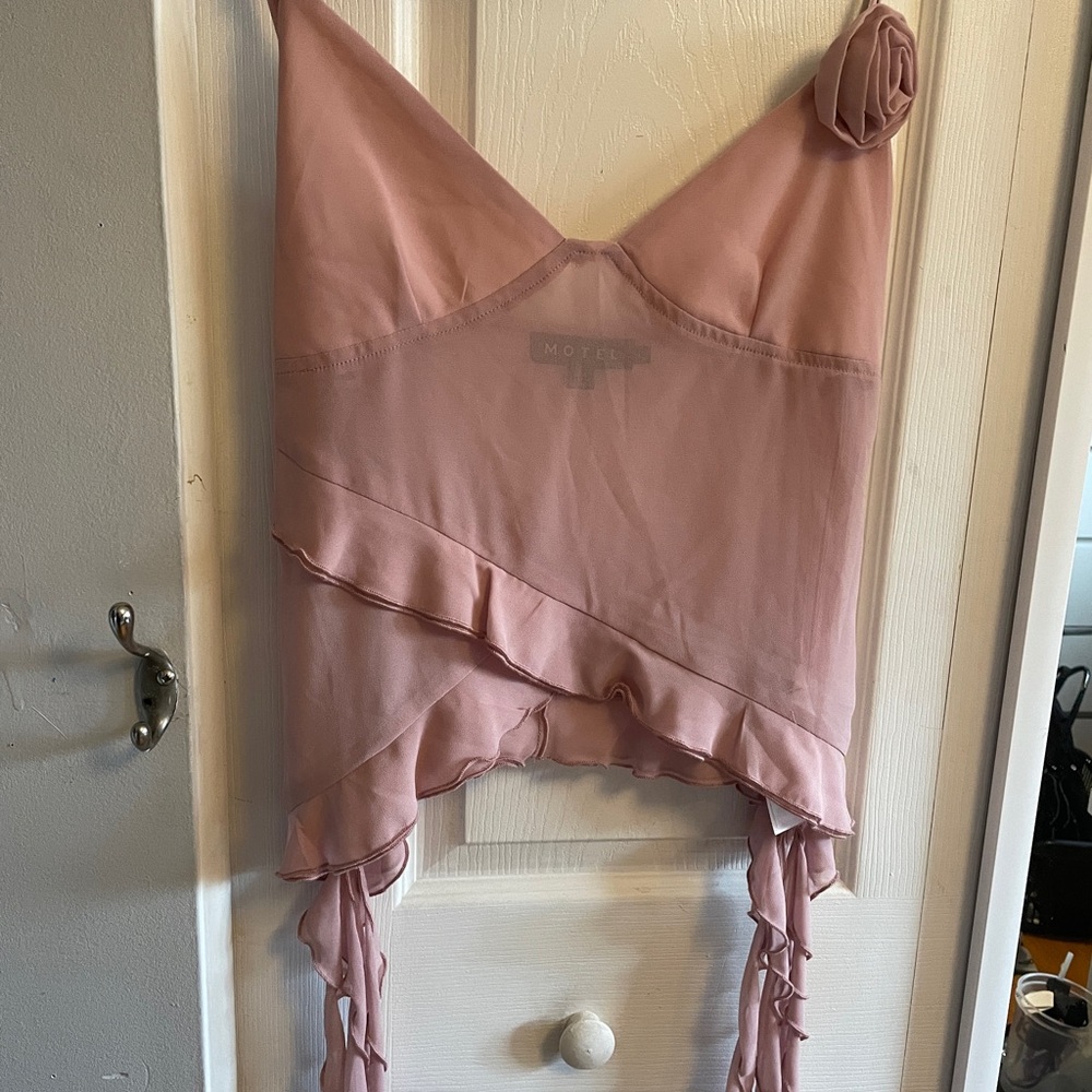 Motel Pink Ruffled Jelly Top